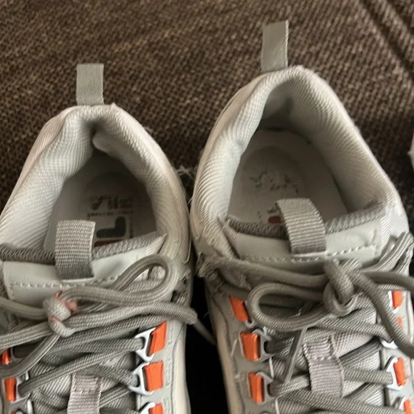 Filas Size 9 Women’s - Picture 3 of 7